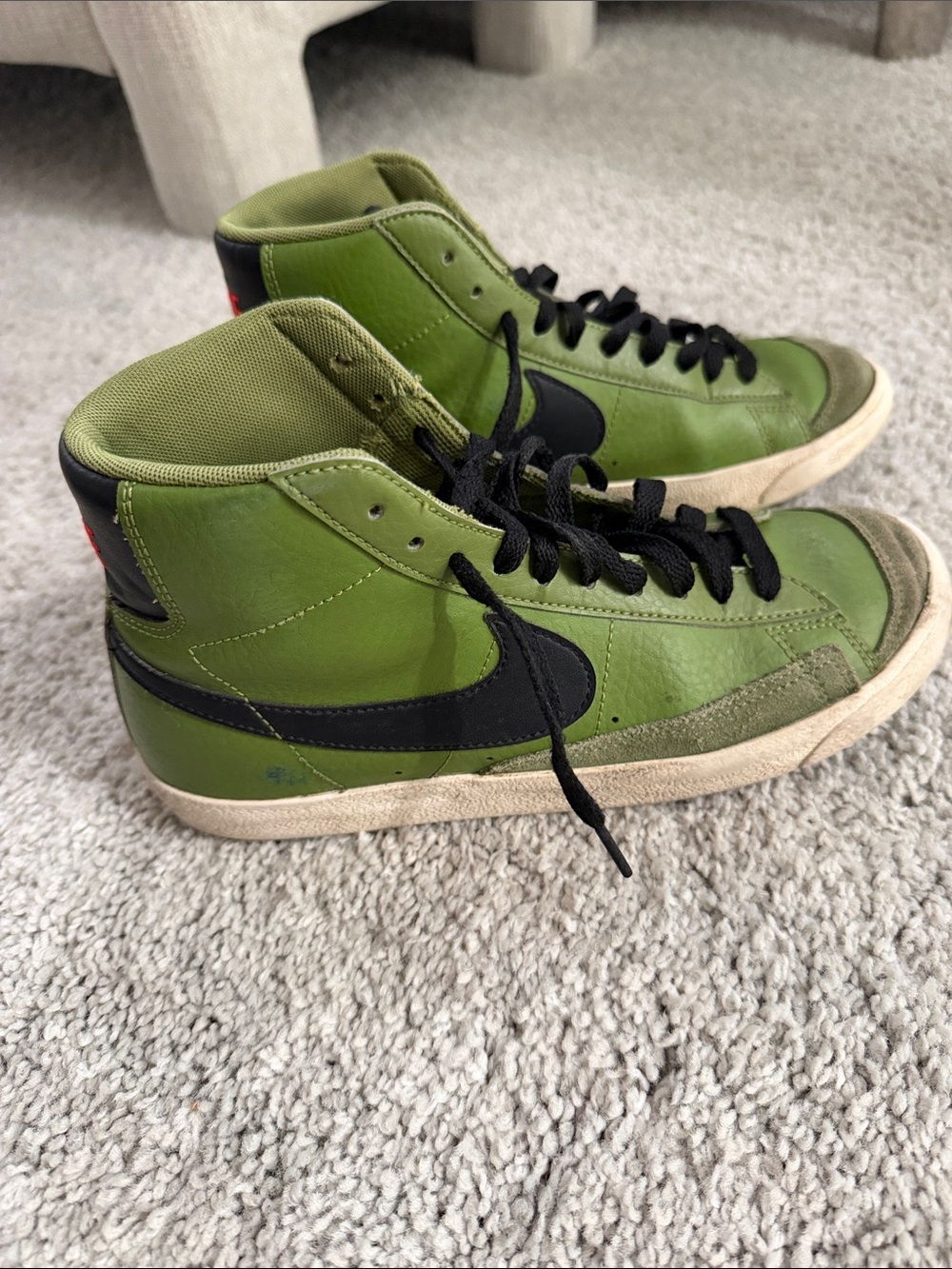Womens Green High-Top Sneakers with Black Swoosh